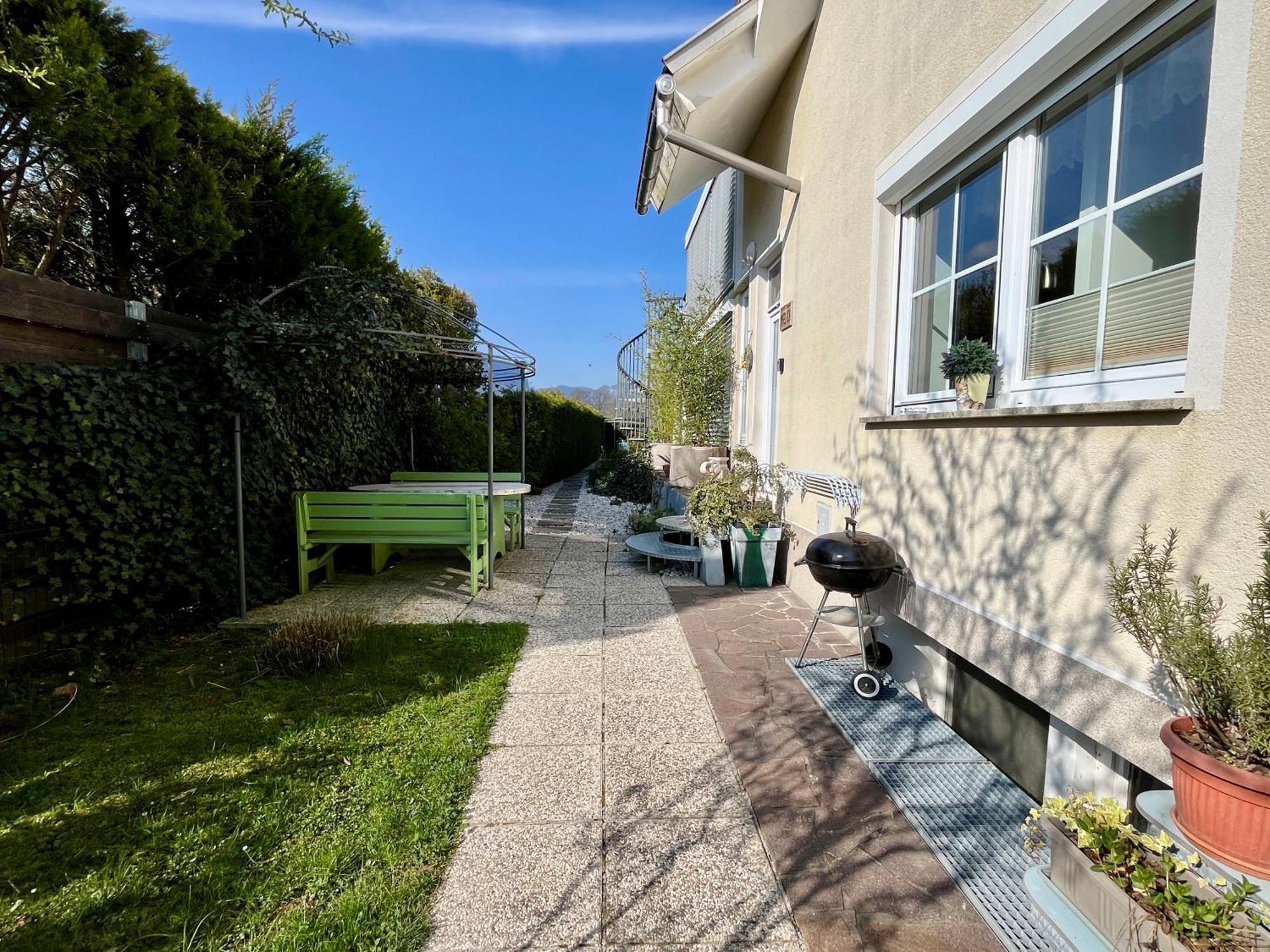 Garden Paradise Bled Apartments - Garden, Pond And Castle View Quarto foto